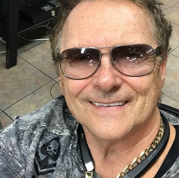 Meet your Posher, David - Picture 1 of 1